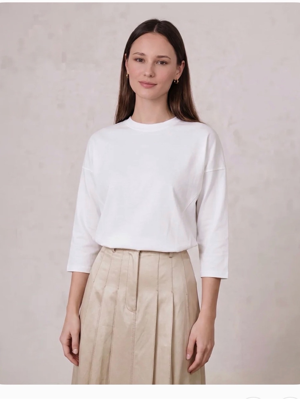 Women's White Crewneck 3/4 Sleeve Top